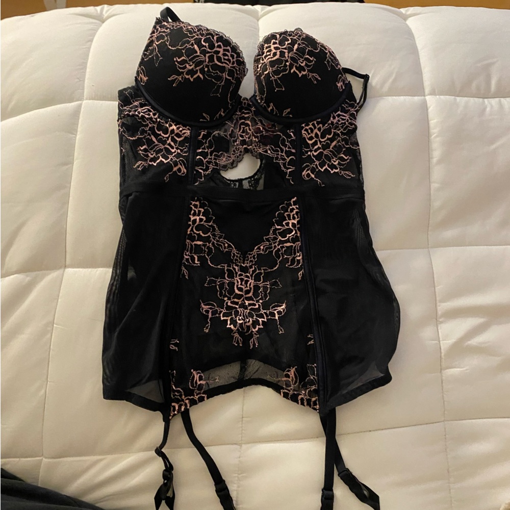 La SENZA Black with Pink Embroidered Bustier Lingerie